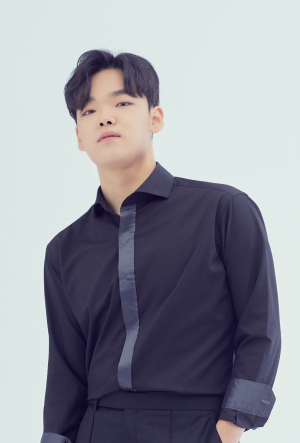 6. Shim, Jake Dongyoung headshot （トリミング）.JPG